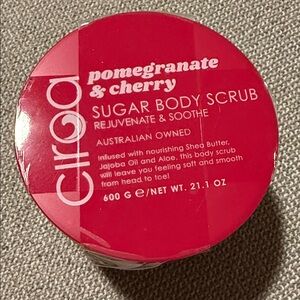 Ciroa Pomegranate & Cherry Sugar Body Scrub 21 oz NEW